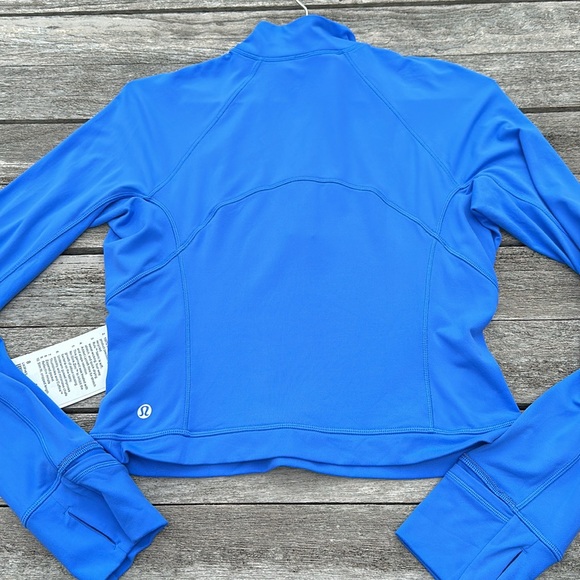 Lululemon Its Rulu Run Cropped Half Zip
Pipe Dream Blue size 8 NWT - Picture 7 of 8